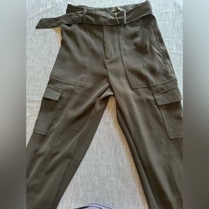 Banana Republic size 6 flowy dress pants